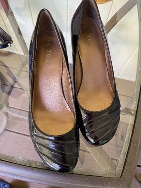 Miz Moos Casual Low Heel Pump, size 10, very Dark Brown